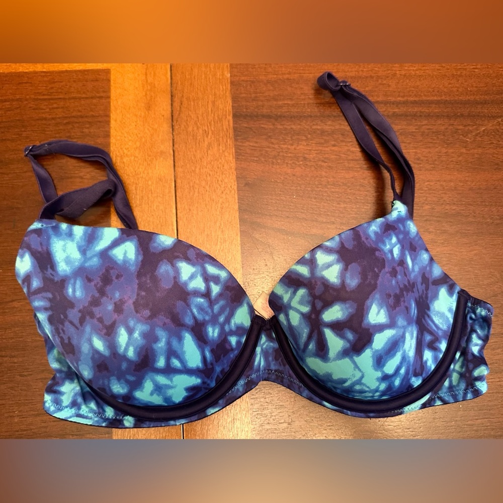 Pink by Victoria’s Secret push up bra, size 32c